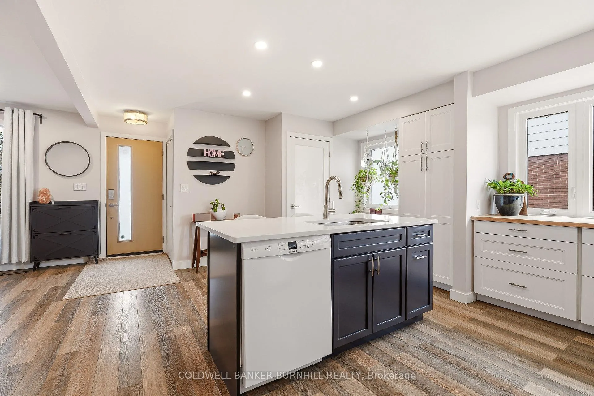 Photo 9 of 30 Darlington Drive, Hamilton, Gilbert — HOMEH