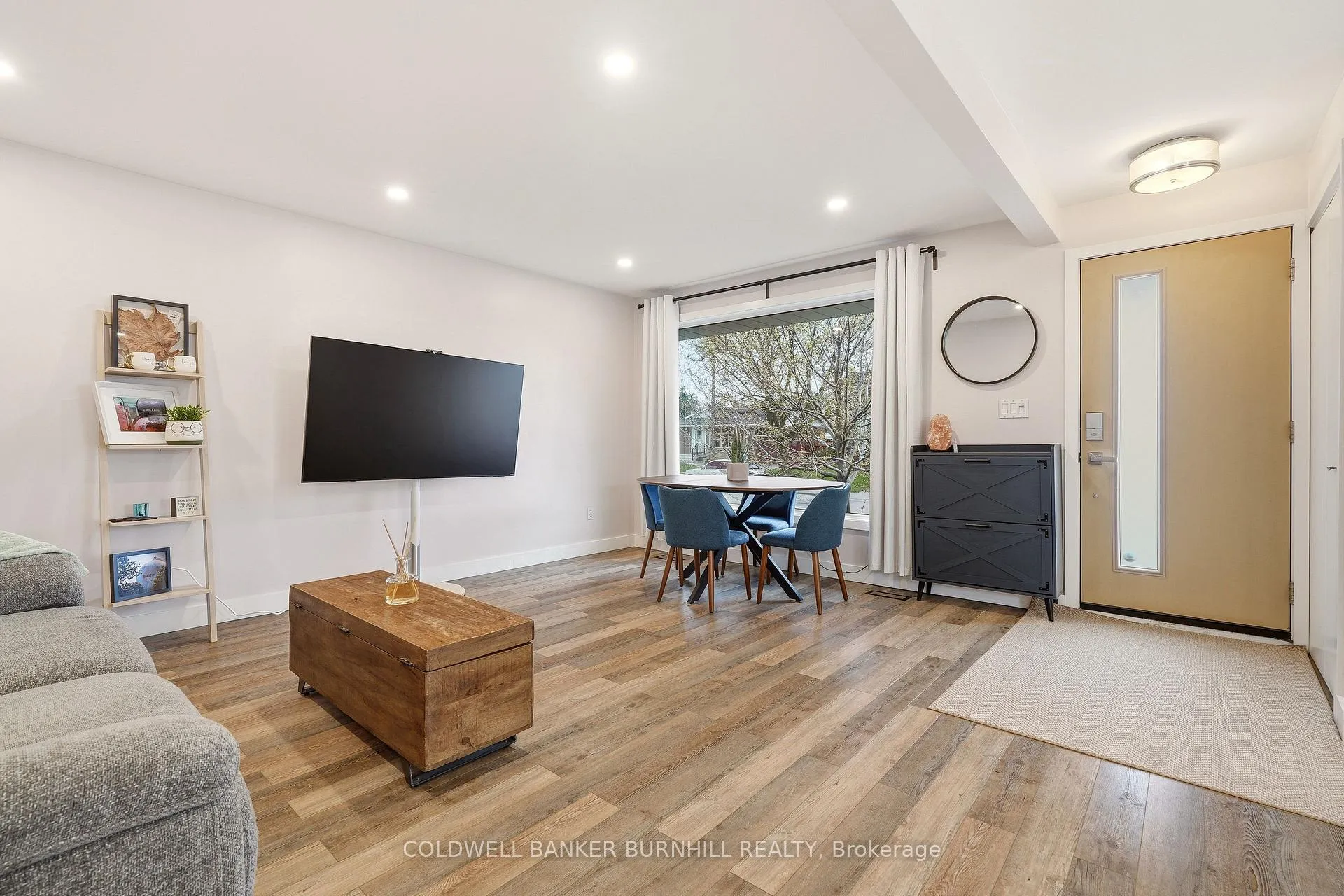 Photo 14 of 30 Darlington Drive, Hamilton, Gilbert — HOMEH