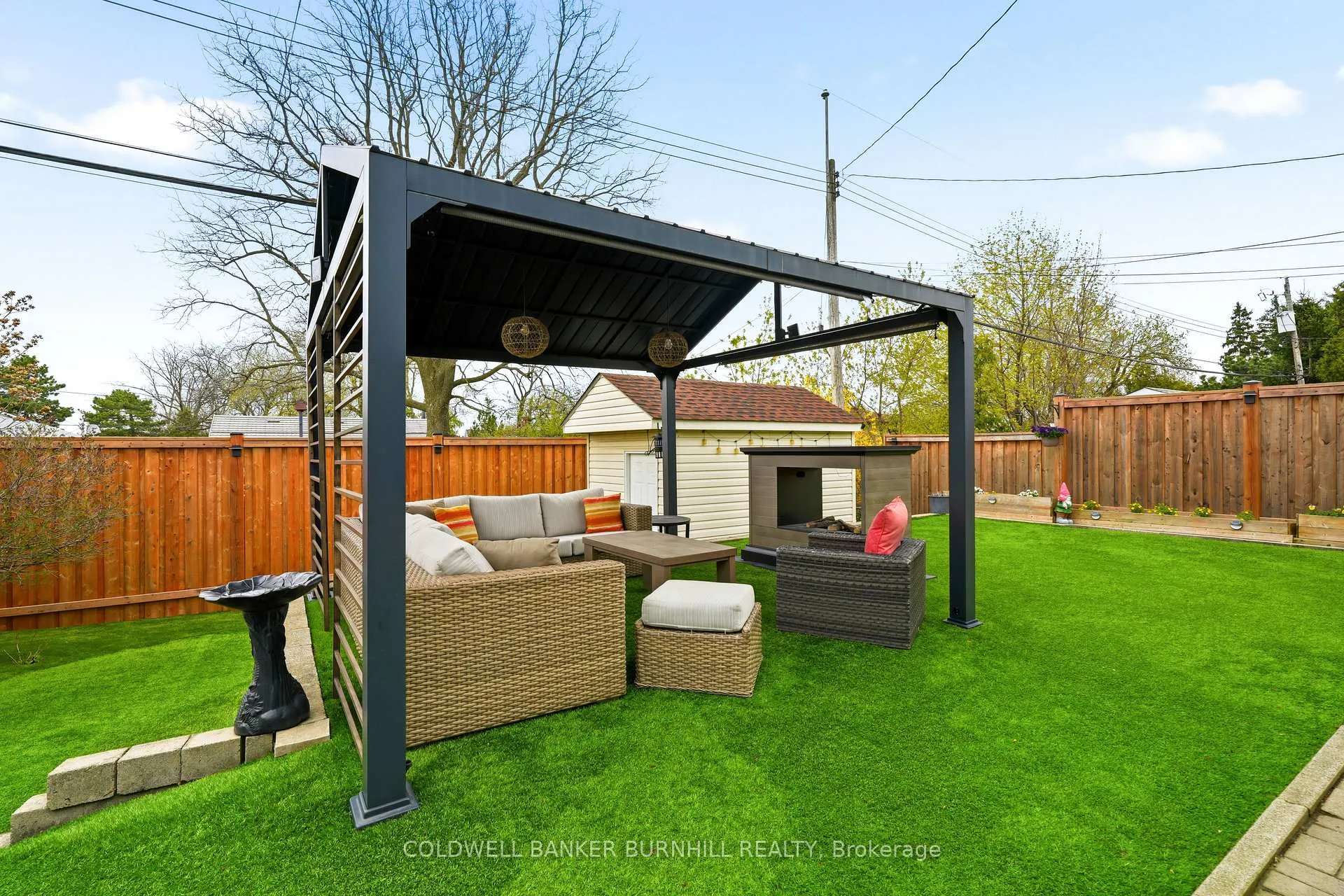 Photo 33 of 30 Darlington Drive, Hamilton, Gilbert — HOMEH