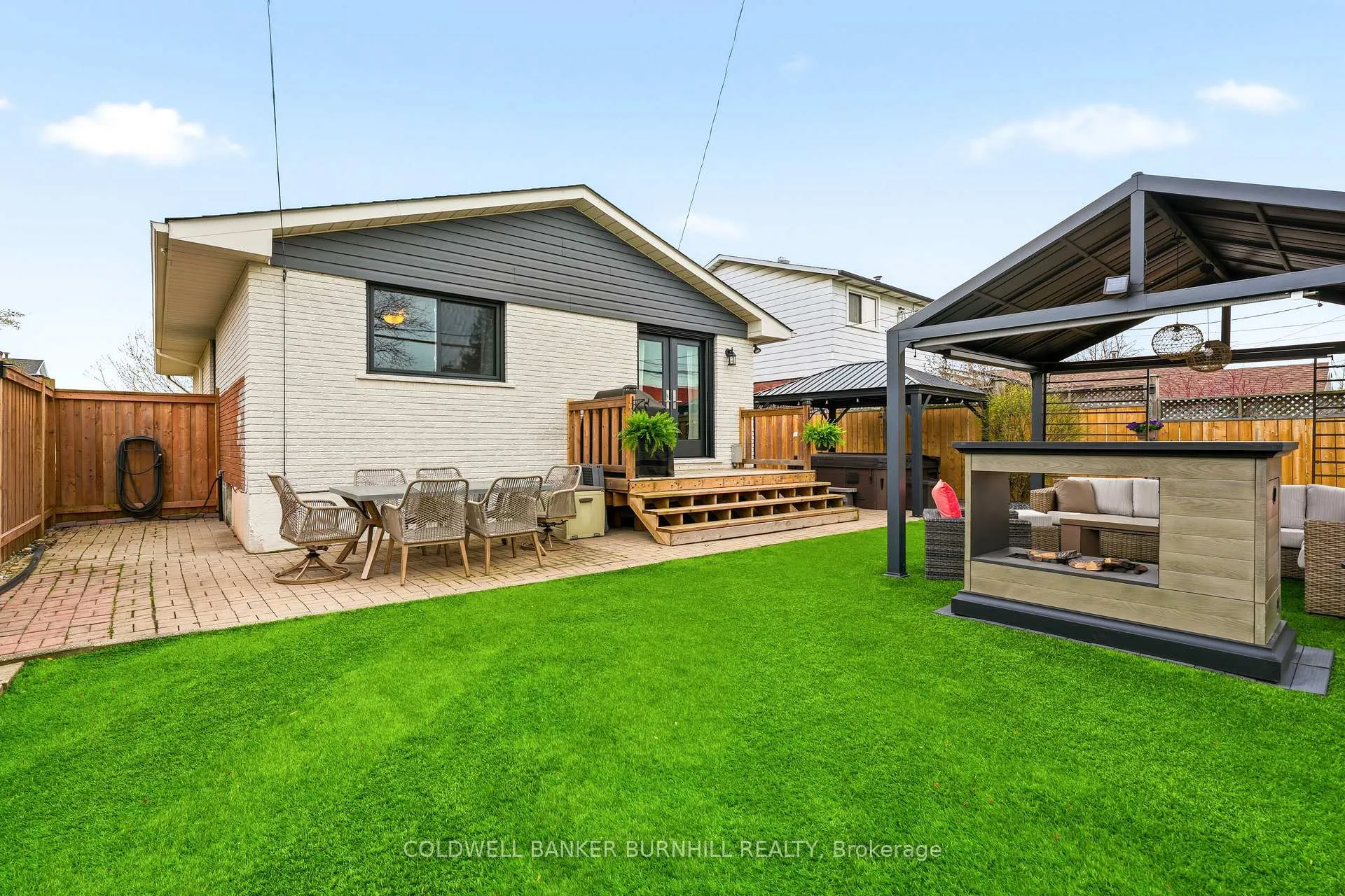 Photo 36 of 30 Darlington Drive, Hamilton, Gilbert — HOMEH