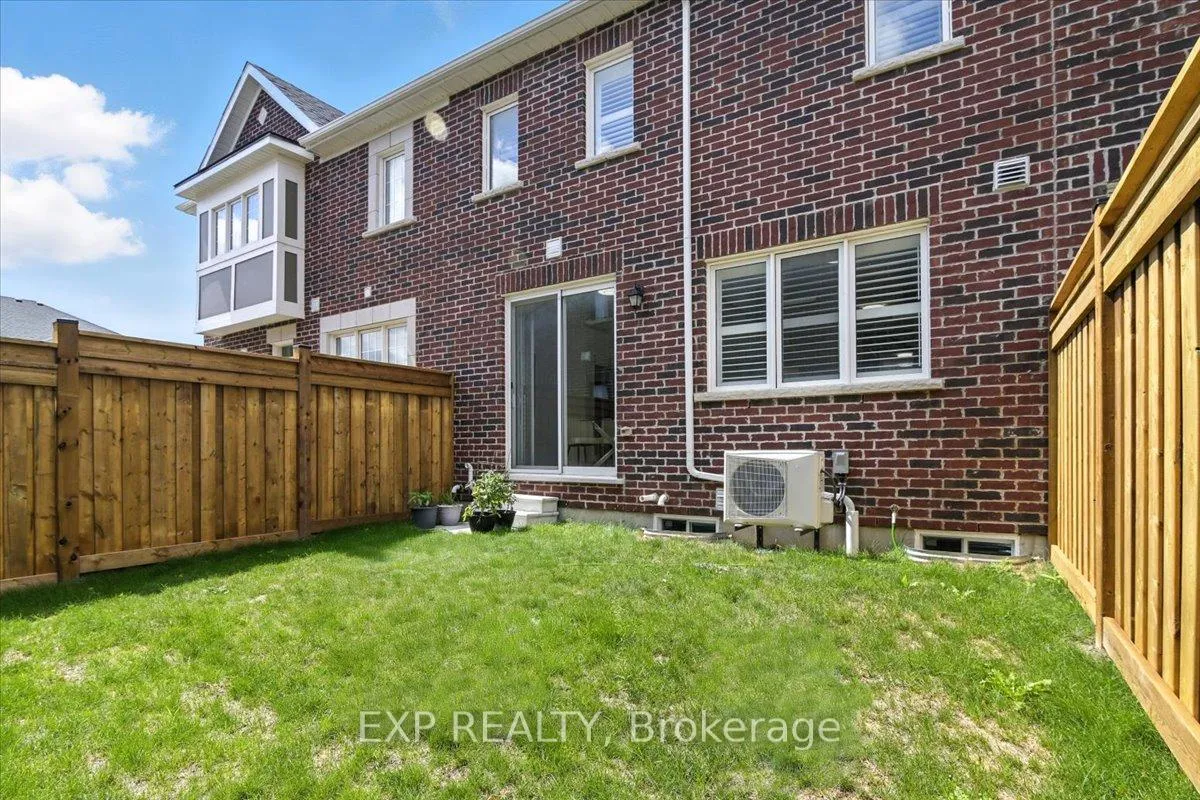 Photo 36 of 3303 Thunderbird Promenade, Pickering, Rural Pickering — HOMEH