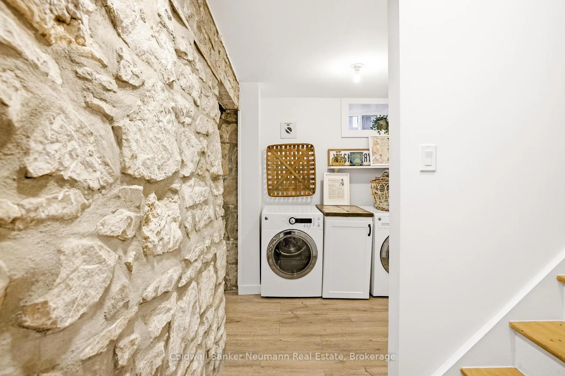Photo 34 of 93 Durham Street, Guelph, Downtown — HOMEH