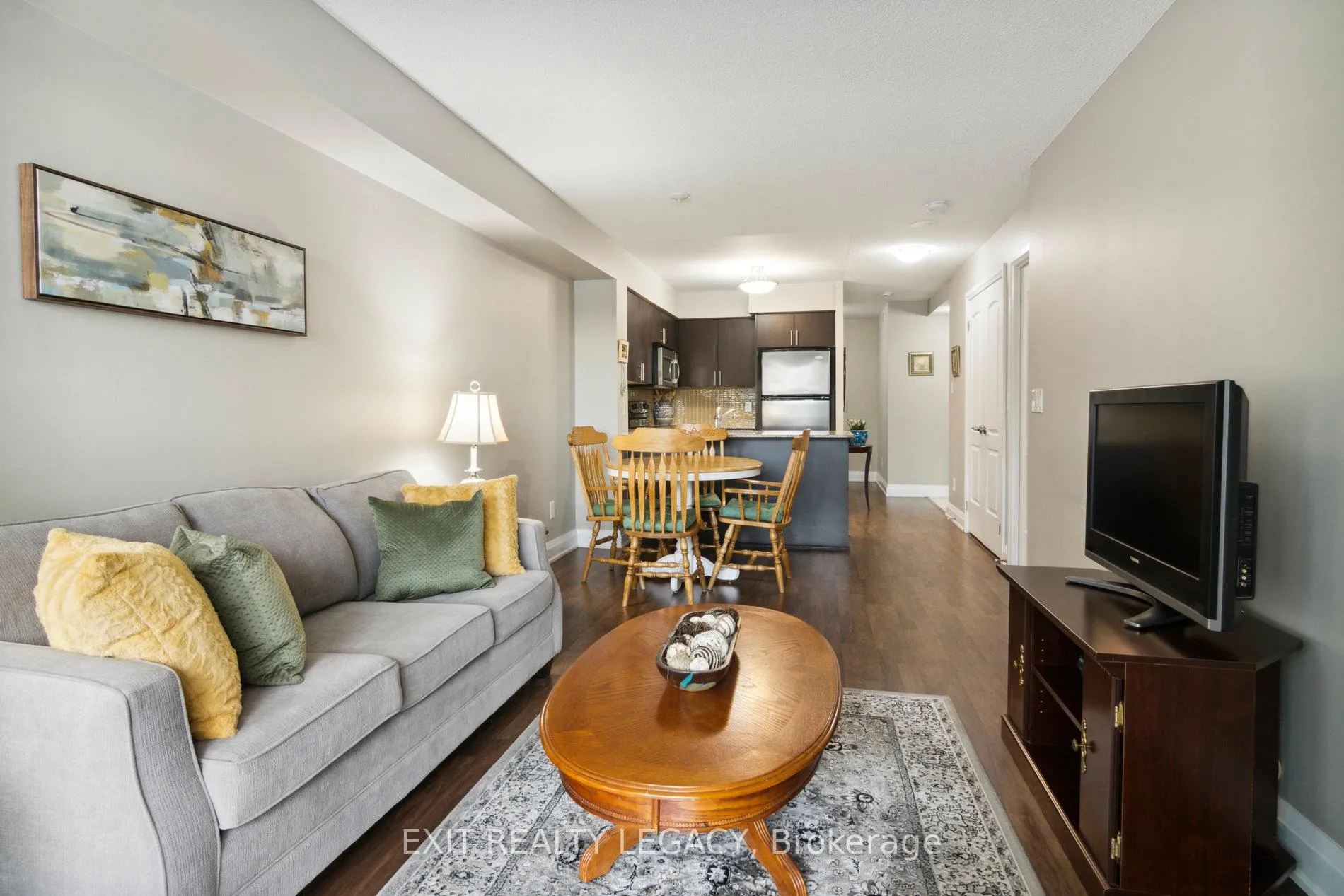 Photo 1 of Unit 206, 20 North Park Road, Vaughan, Beverley Glen — HOMEH