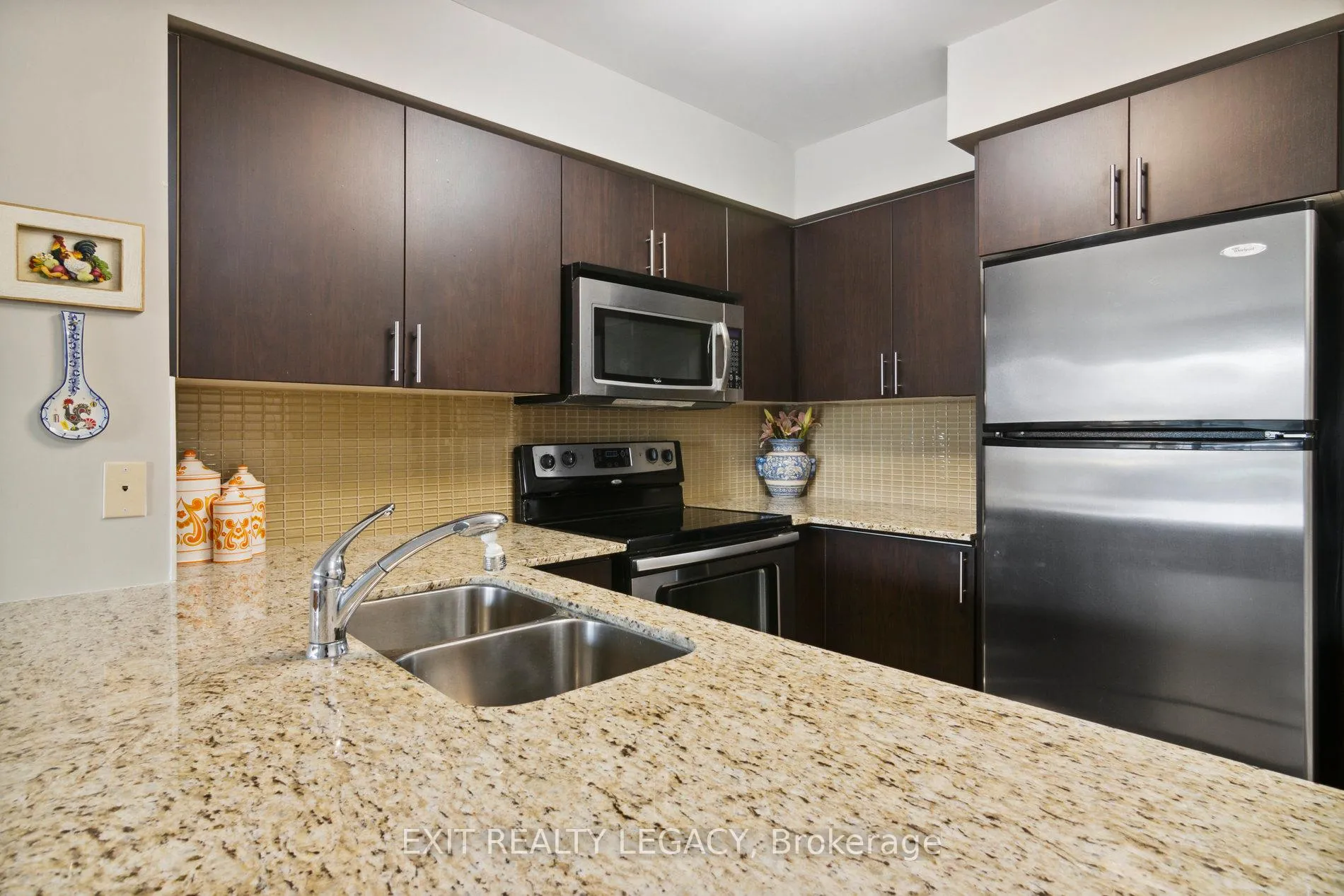 Photo 9 of Unit 206, 20 North Park Road, Vaughan, Beverley Glen — HOMEH