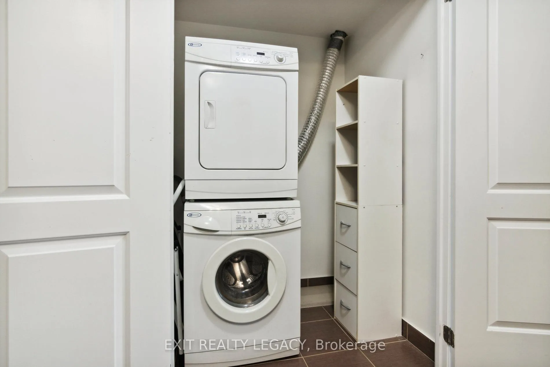 Photo 12 of Unit 206, 20 North Park Road, Vaughan, Beverley Glen — HOMEH