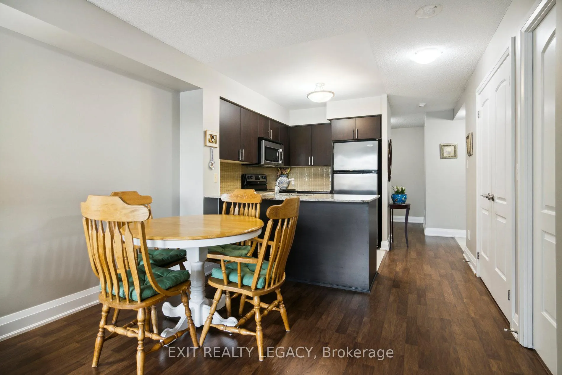 Photo 14 of Unit 206, 20 North Park Road, Vaughan, Beverley Glen — HOMEH