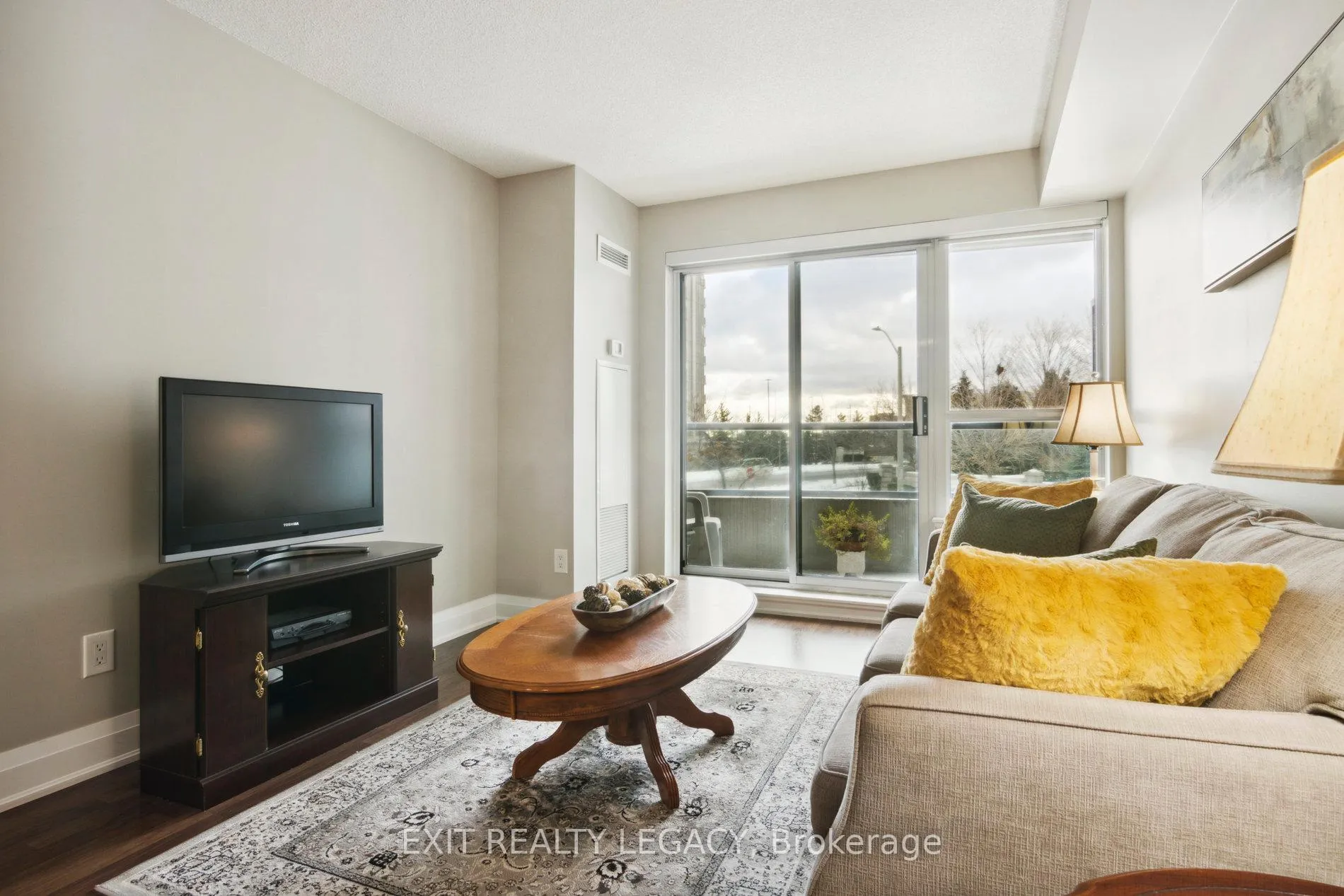 Photo 16 of Unit 206, 20 North Park Road, Vaughan, Beverley Glen — HOMEH