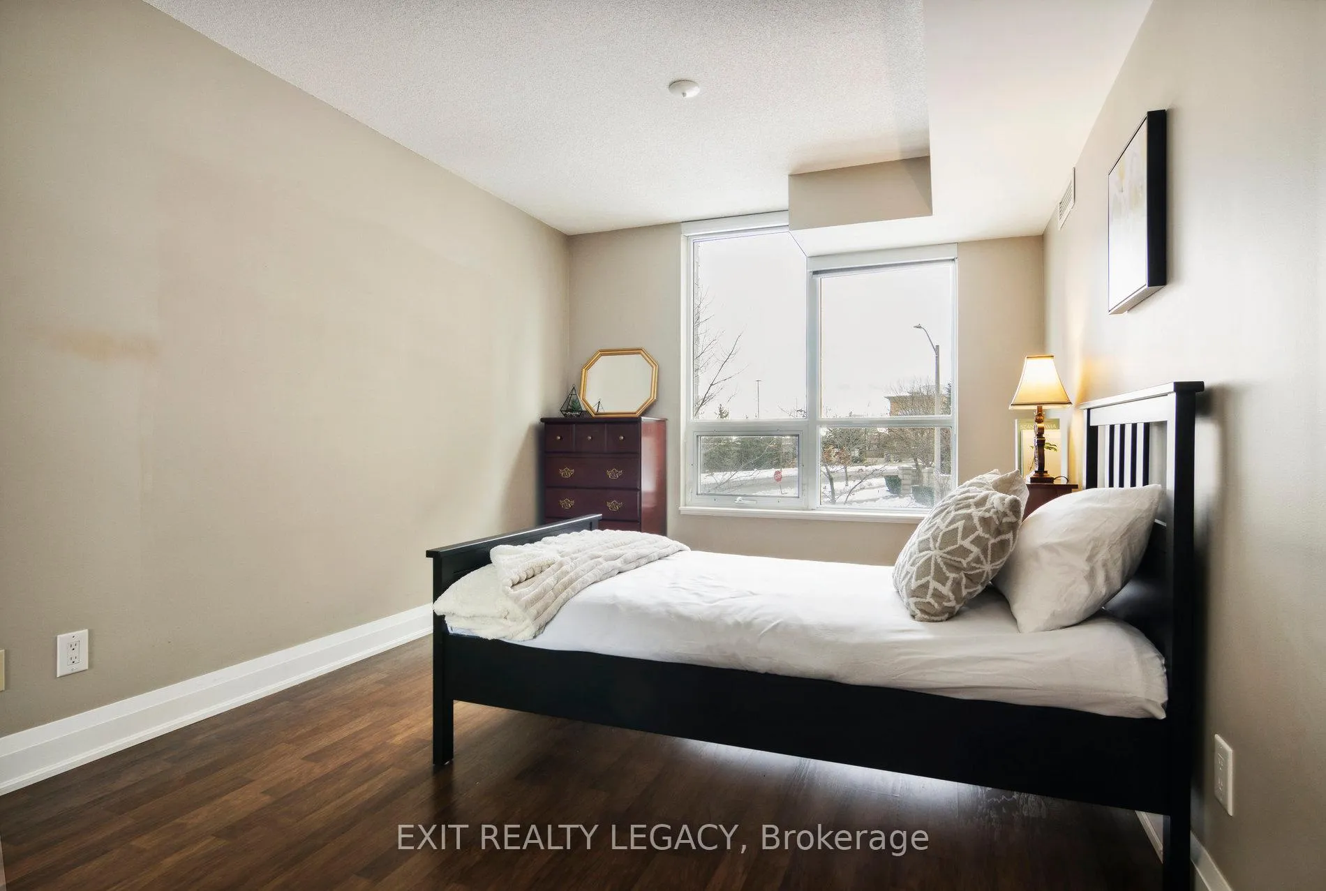 Photo 20 of Unit 206, 20 North Park Road, Vaughan, Beverley Glen — HOMEH