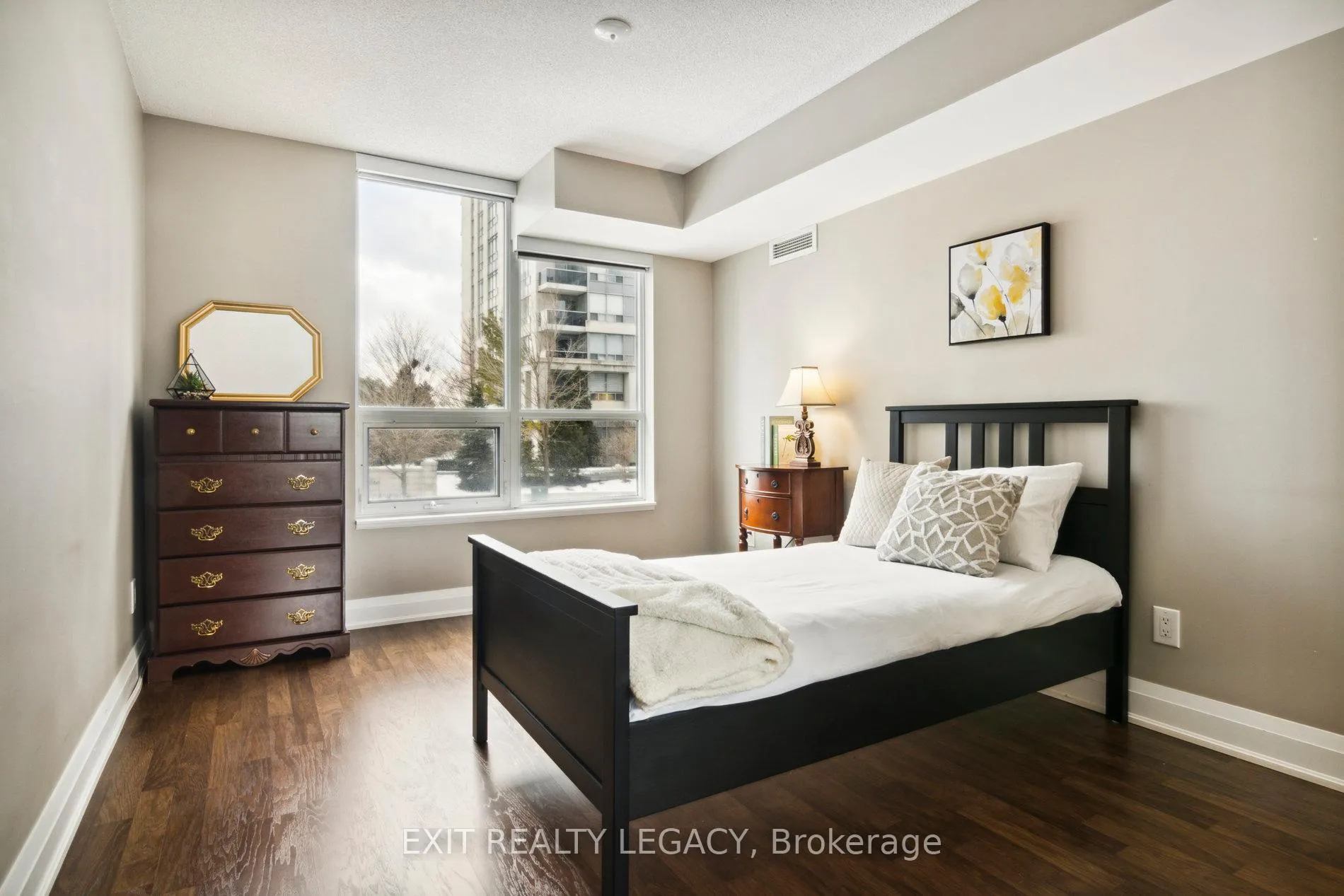 Photo 21 of Unit 206, 20 North Park Road, Vaughan, Beverley Glen — HOMEH