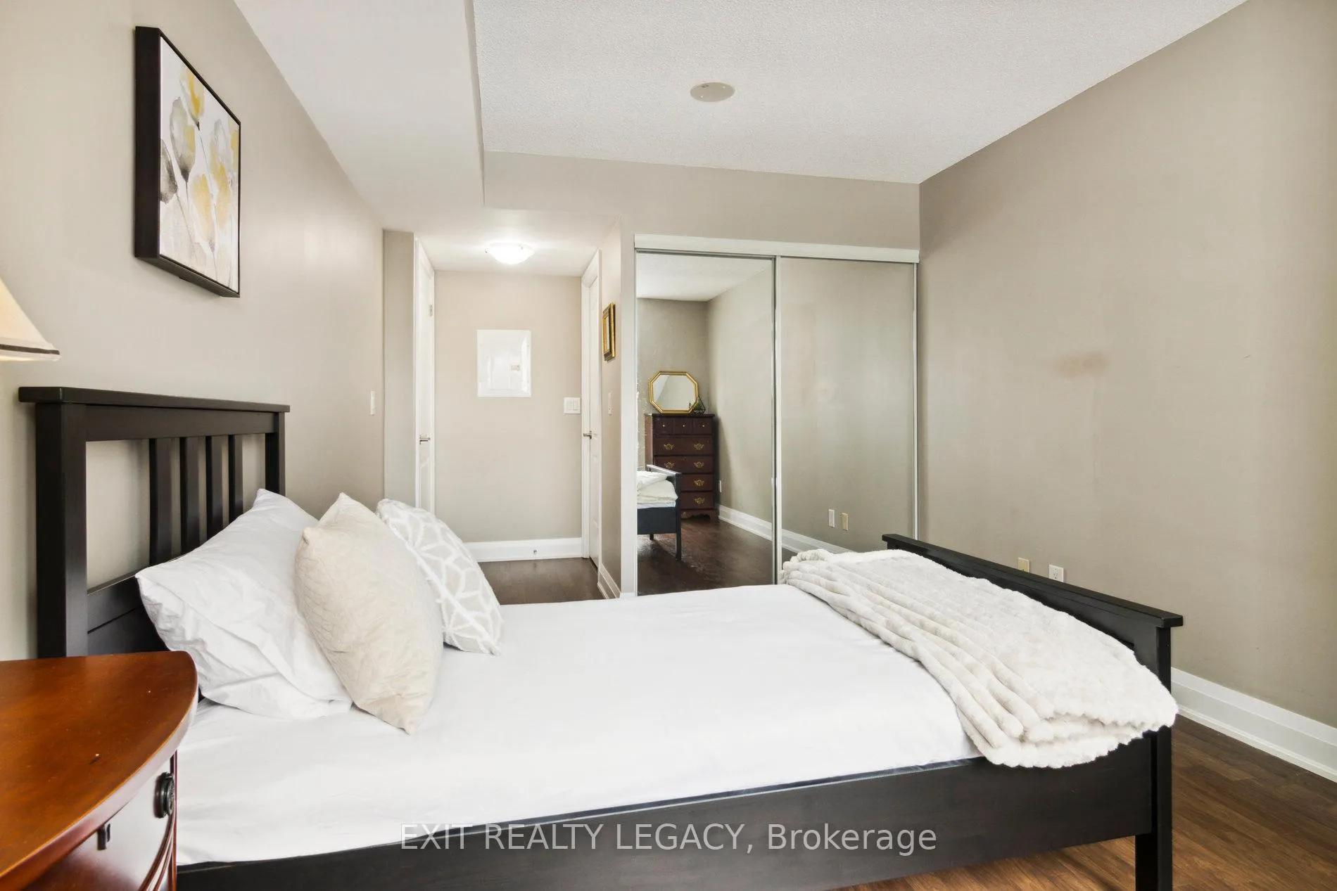 Photo 22 of Unit 206, 20 North Park Road, Vaughan, Beverley Glen — HOMEH