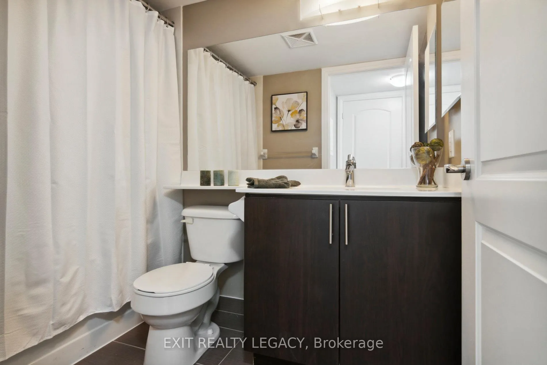 Photo 24 of Unit 206, 20 North Park Road, Vaughan, Beverley Glen — HOMEH