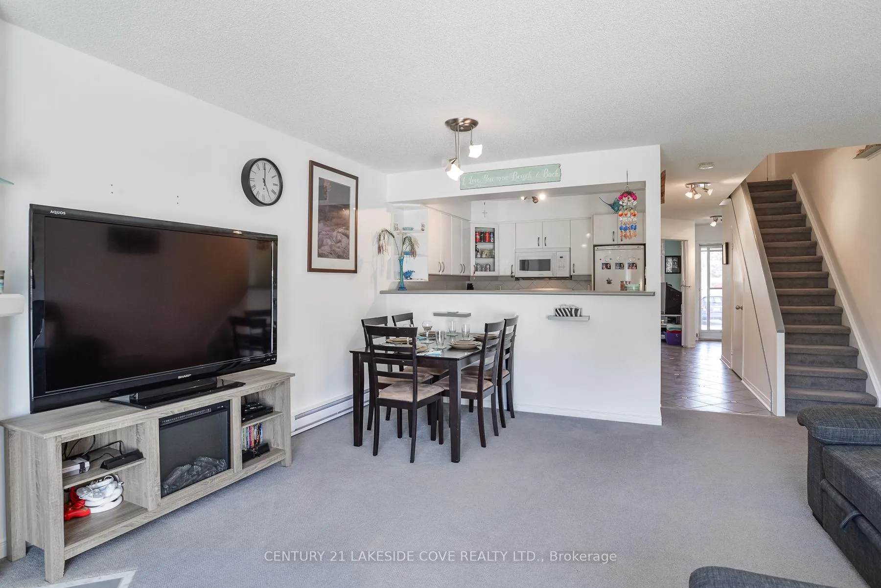 Photo 6 of Unit Unit 19, 71 Laguna Parkway, Ramara, Rural Ramara — HOMEH