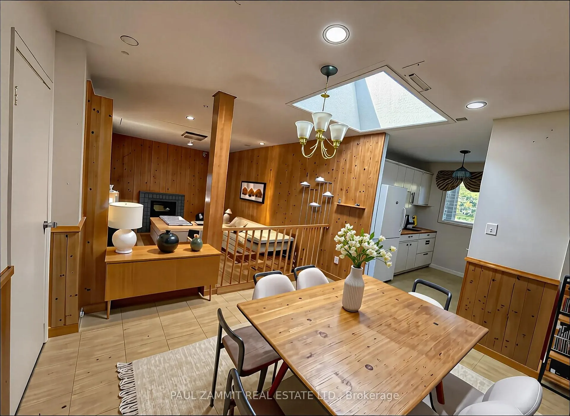 Photo 4 of 114 Babcombe Drive, Markham, Bayview Glen — HOMEH