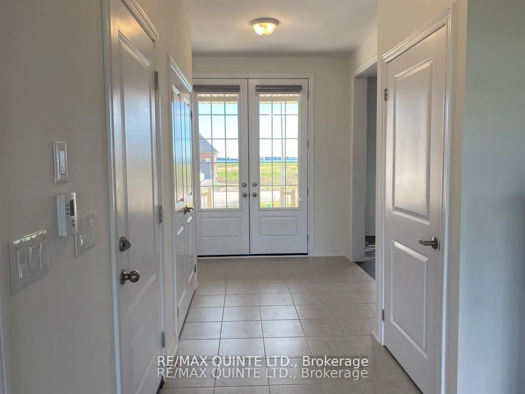 Photo 4 of 23 Wellers Way, Quinte West, Murray Ward — HOMEH