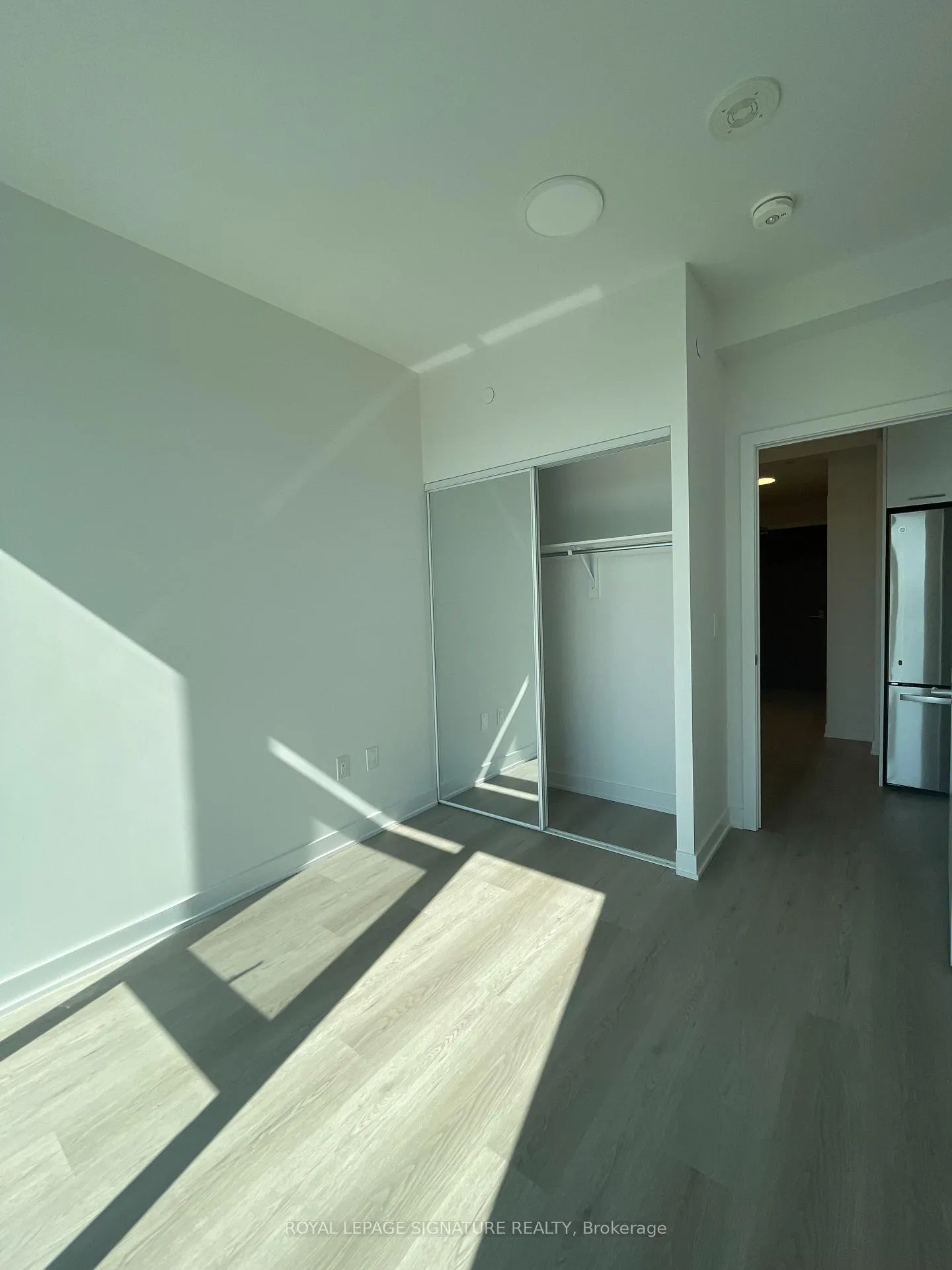 Photo 5 of Unit 1005, 40 Lagerfeld Drive, Brampton, Northwest Brampton — HOMEH