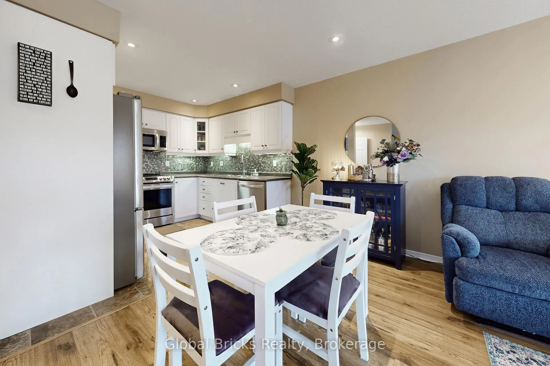 Photo 8 of Unit D24, 20 David Bergey Drive, Kitchener — HOMEH