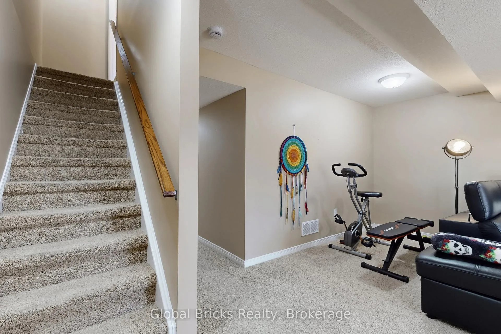 Photo 26 of Unit D24, 20 David Bergey Drive, Kitchener — HOMEH
