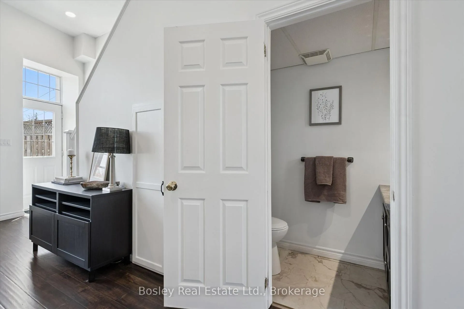 Photo 12 of Unit 2, 5 Mill Street, Centre Wellington, Elora/Salem — HOMEH