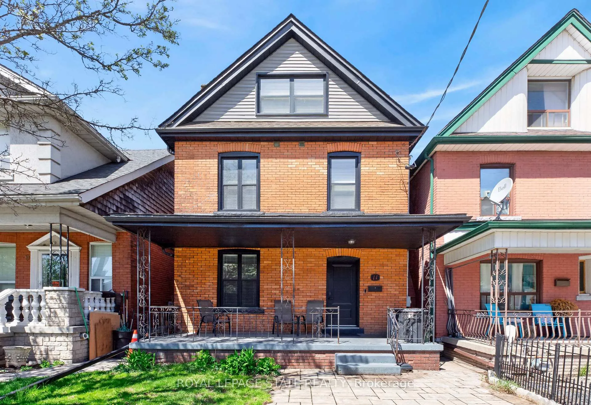 Front of 11 Barnesdale Avenue N