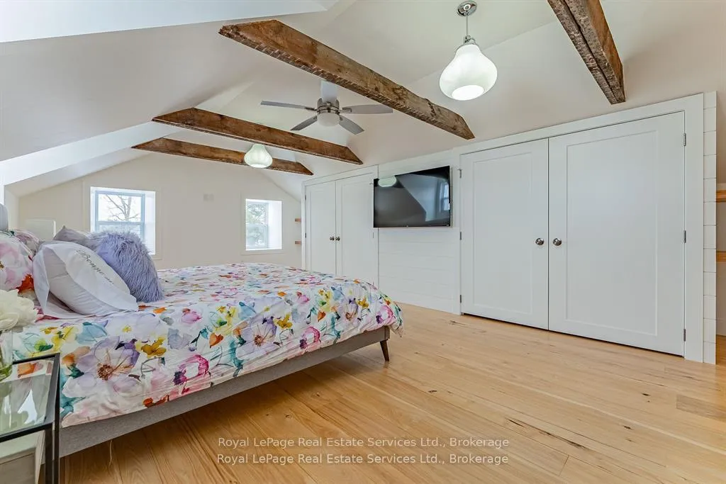 Photo 18 of 1748 Centre Road, Hamilton, Carlisle — HOMEH