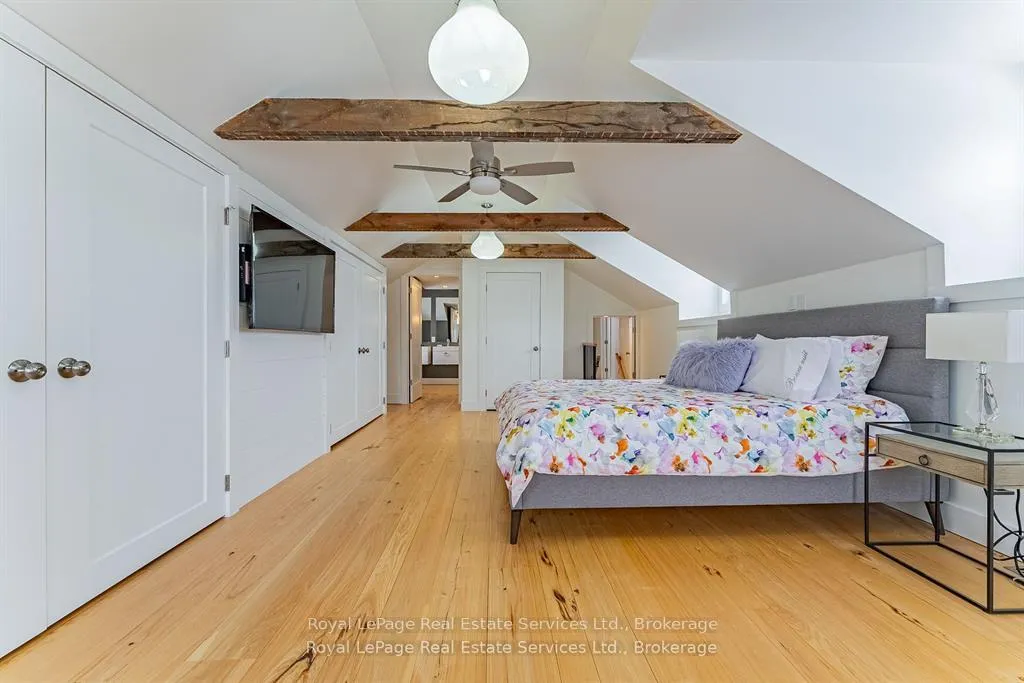 Photo 19 of 1748 Centre Road, Hamilton, Carlisle — HOMEH