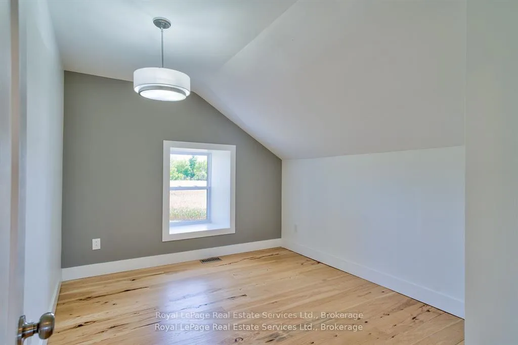Photo 25 of 1748 Centre Road, Hamilton, Carlisle — HOMEH