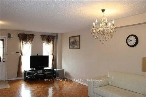 Photo 4 of 326 Hawkview Boulevard, Vaughan, Vellore Village — HOMEH