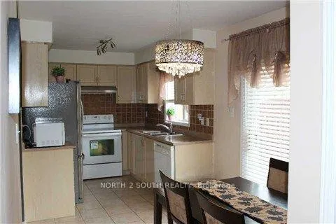 Photo 5 of 326 Hawkview Boulevard, Vaughan, Vellore Village — HOMEH