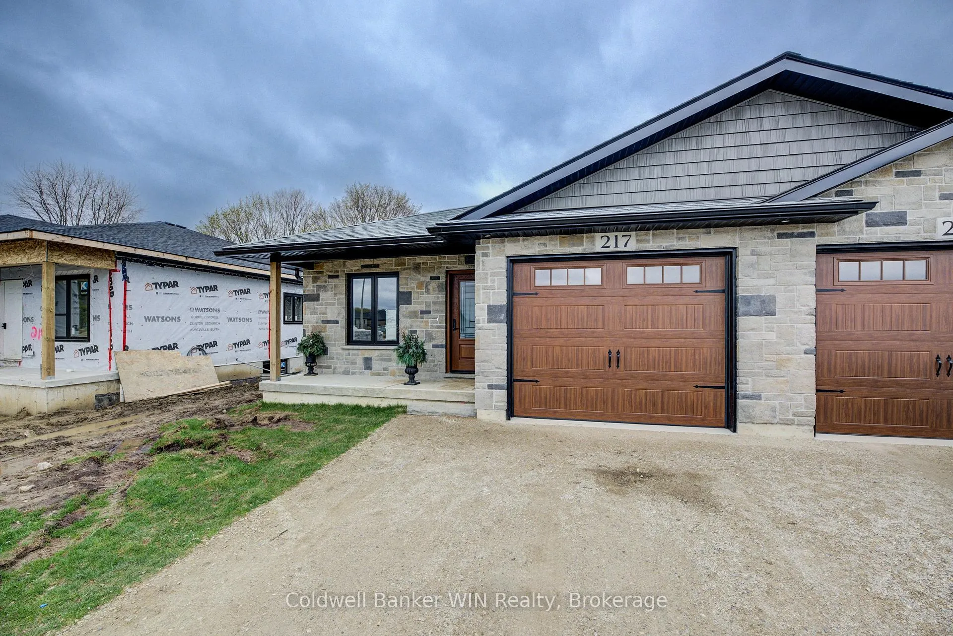 Photo 3 of 217 Elgin Street, Minto — HOMEH
