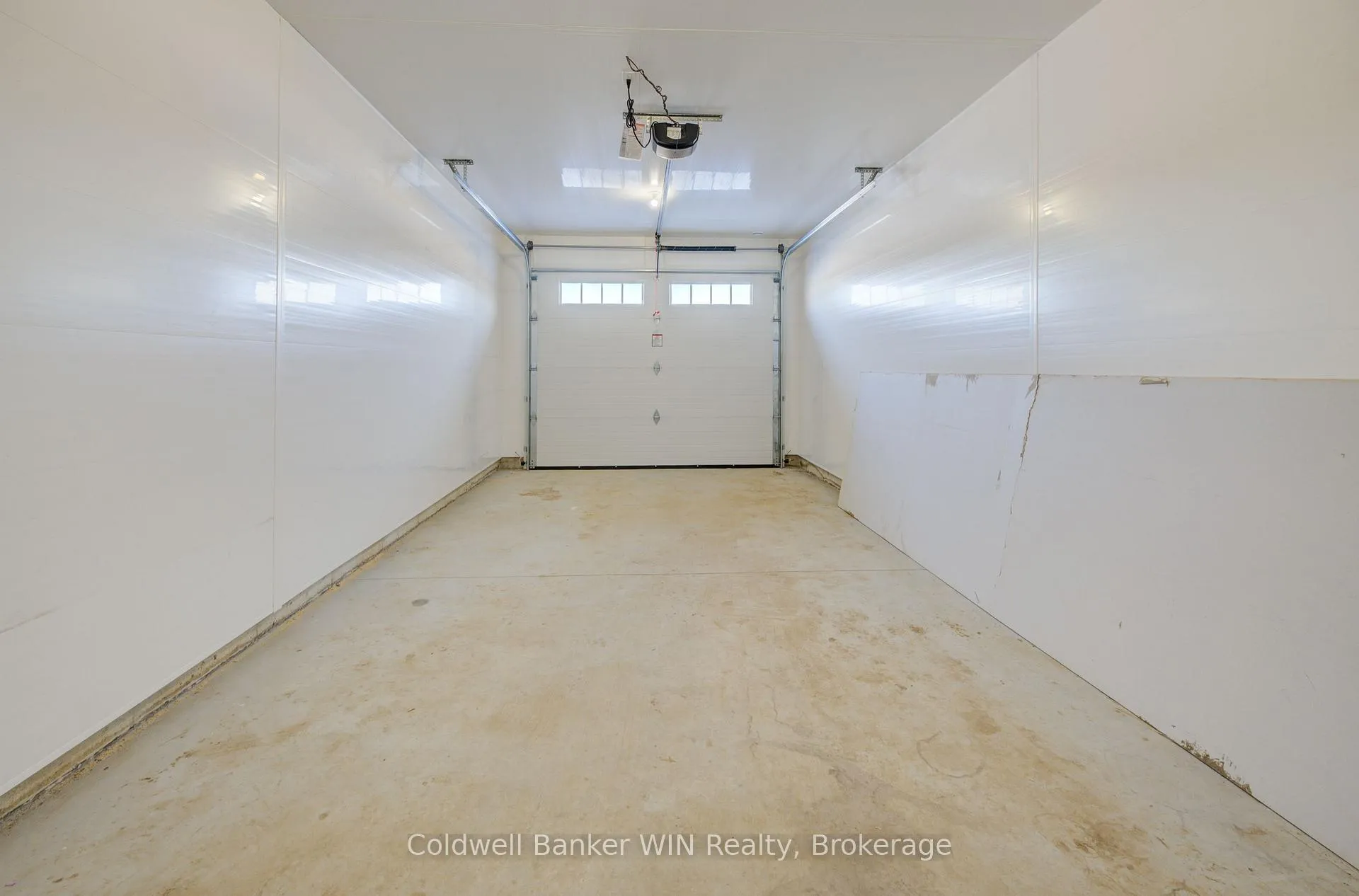 Photo 27 of 217 Elgin Street, Minto — HOMEH