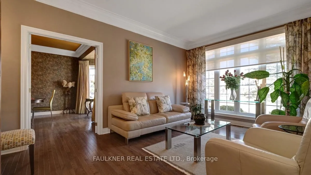 Photo 5 of 945 Fieldown Street, Ottawa, Cumberland Ridge — HOMEH