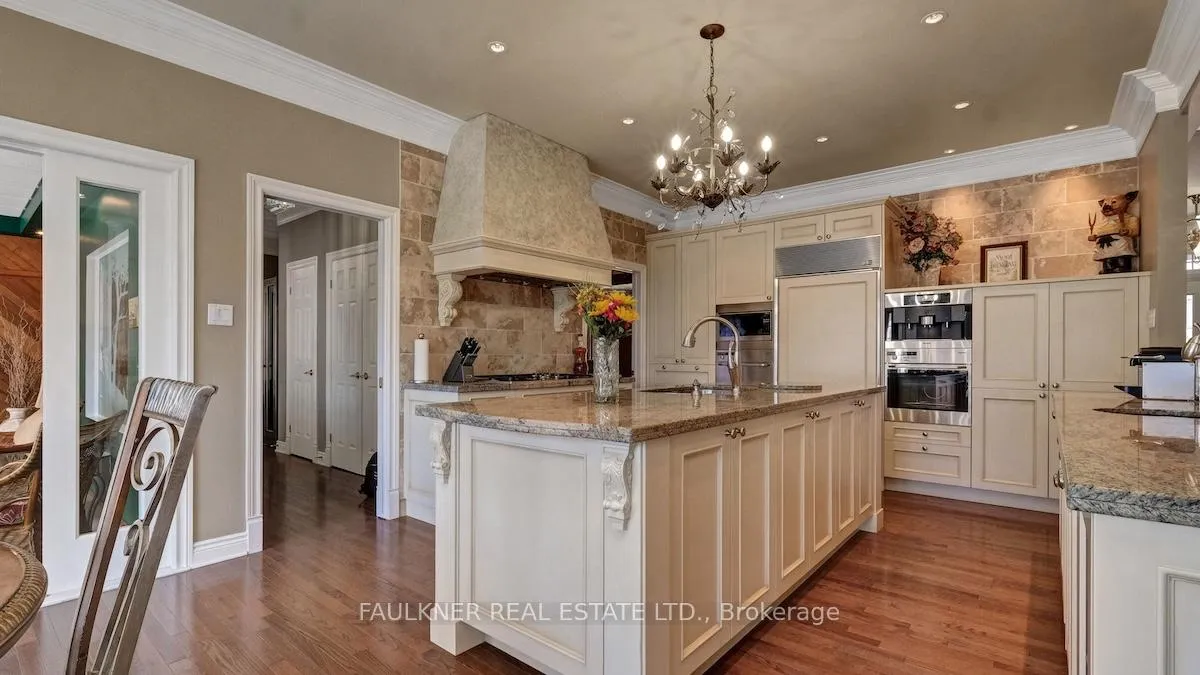 Photo 11 of 945 Fieldown Street, Ottawa, Cumberland Ridge — HOMEH