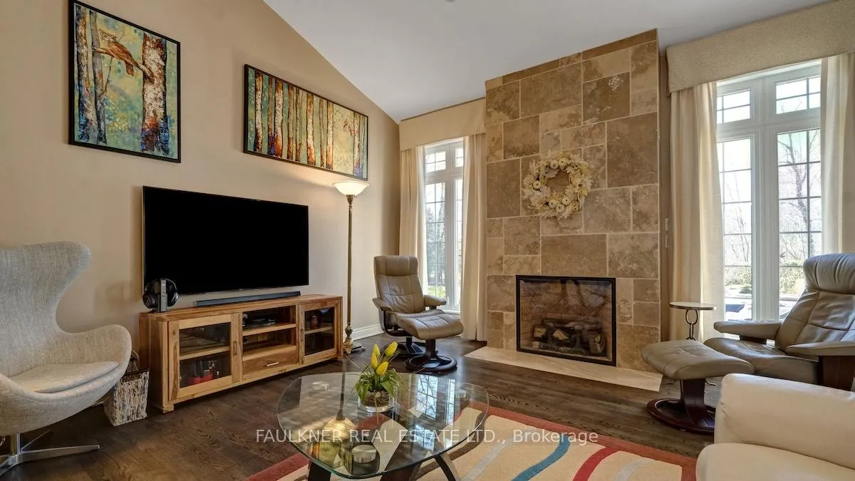 Photo 14 of 945 Fieldown Street, Ottawa, Cumberland Ridge — HOMEH
