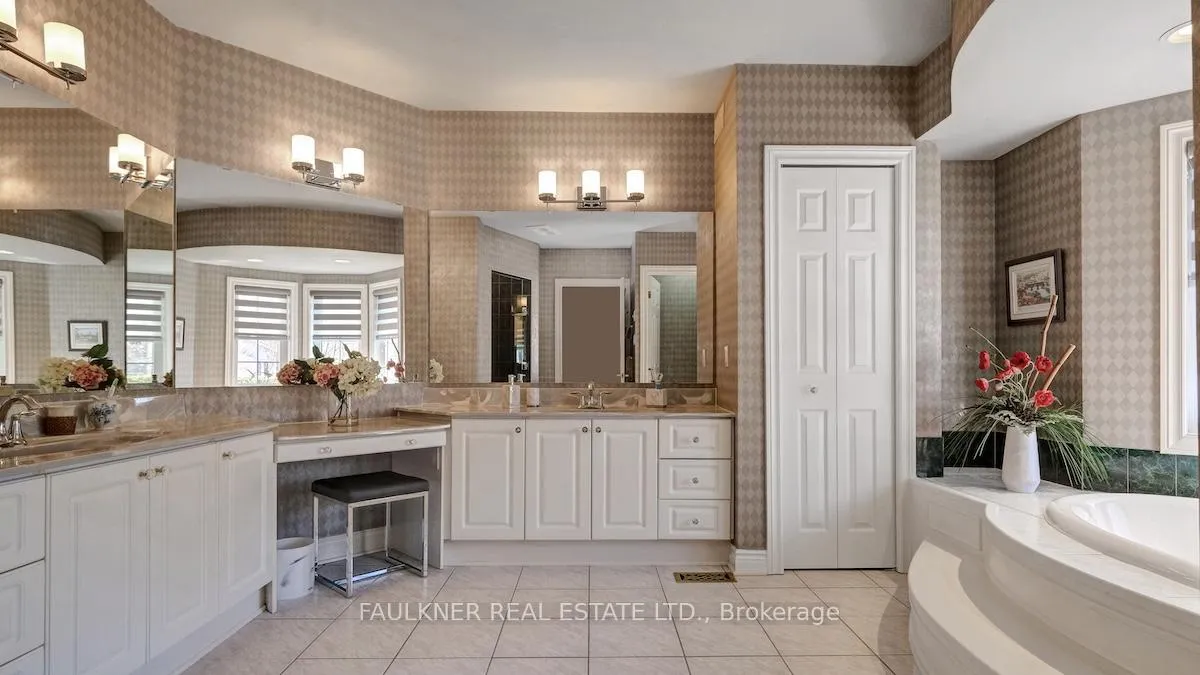 Photo 17 of 945 Fieldown Street, Ottawa, Cumberland Ridge — HOMEH