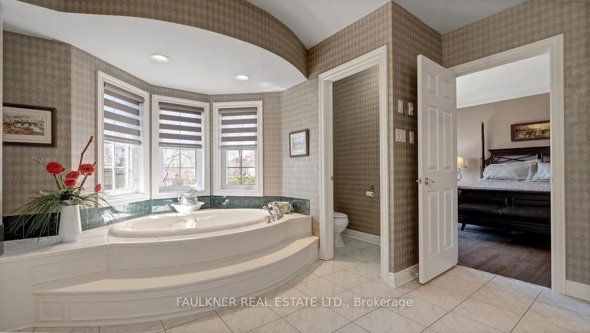 Photo 18 of 945 Fieldown Street, Ottawa, Cumberland Ridge — HOMEH