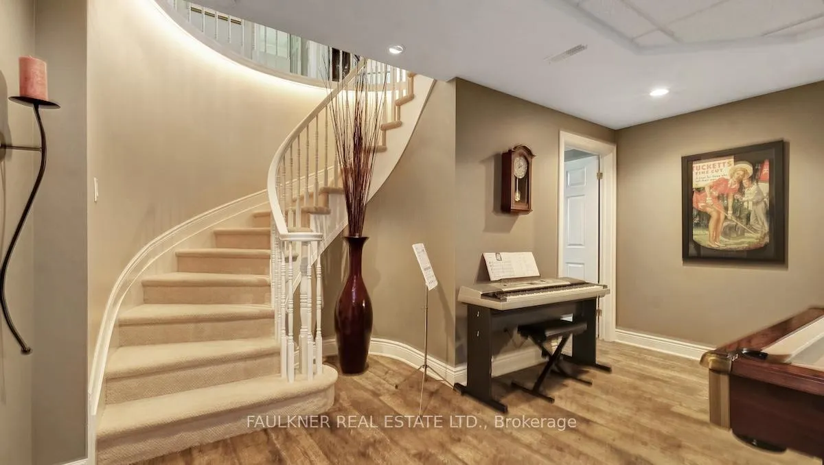 Photo 30 of 945 Fieldown Street, Ottawa, Cumberland Ridge — HOMEH