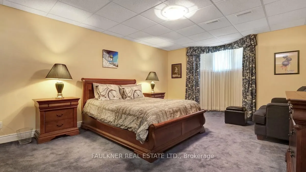 Photo 37 of 945 Fieldown Street, Ottawa, Cumberland Ridge — HOMEH