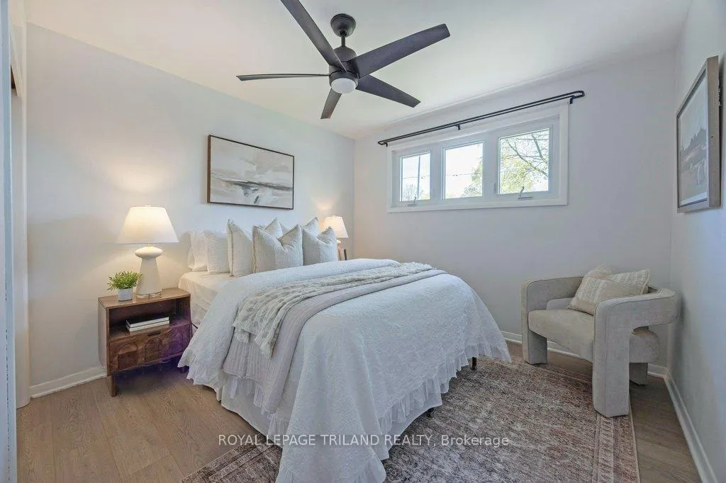 Photo 14 of 112 Burnside Drive, London, East I — HOMEH