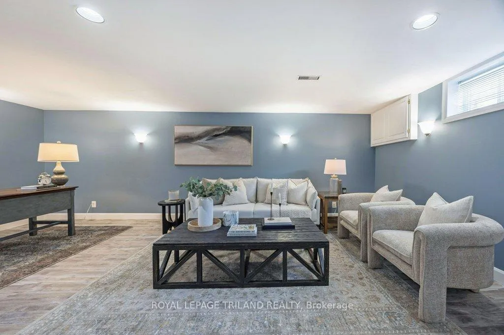 Photo 21 of 112 Burnside Drive, London, East I — HOMEH