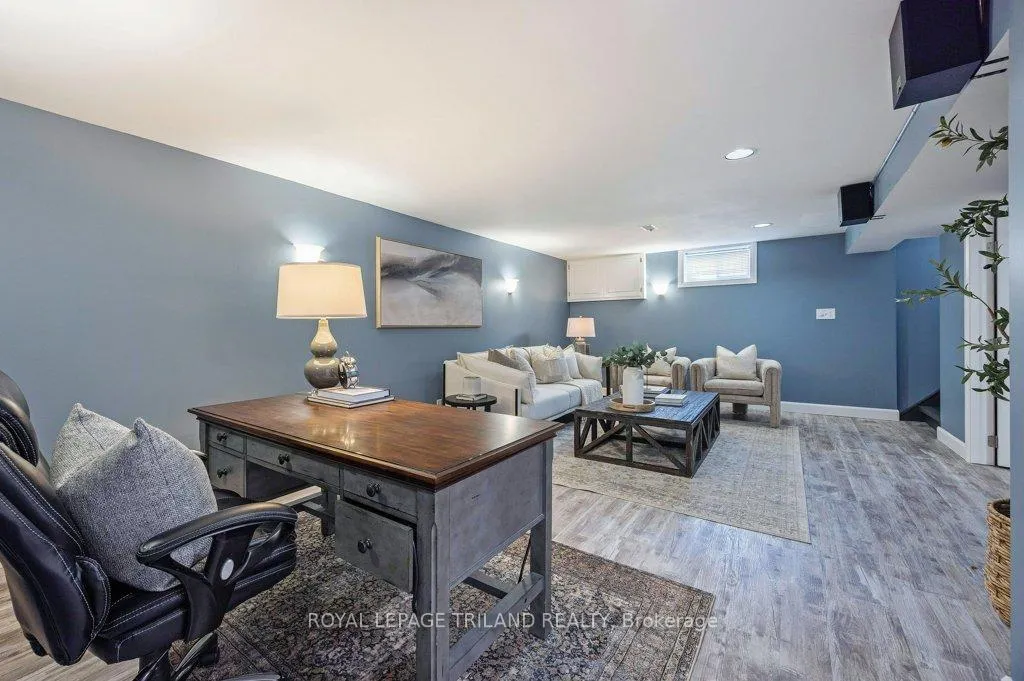 Photo 24 of 112 Burnside Drive, London, East I — HOMEH