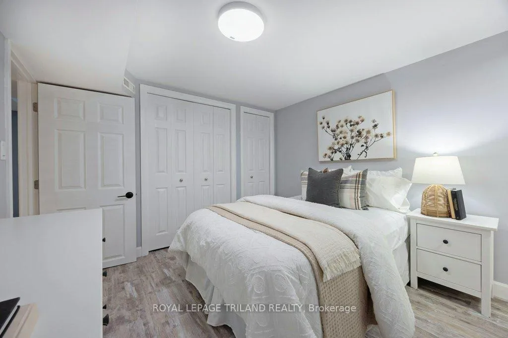 Photo 28 of 112 Burnside Drive, London, East I — HOMEH