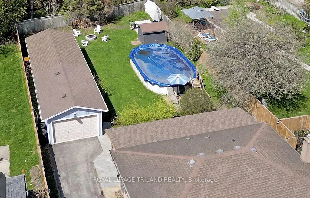 Photo 42 of 112 Burnside Drive, London, East I — HOMEH