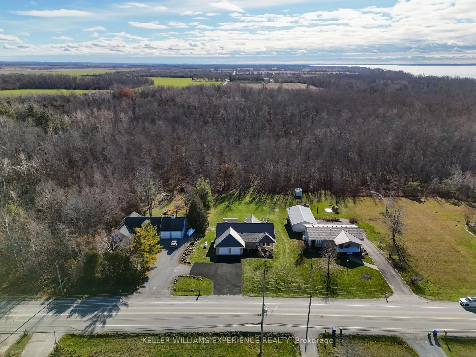 Photo 5 of 107 Simcoe Road, Ramara, Rural Ramara — HOMEH
