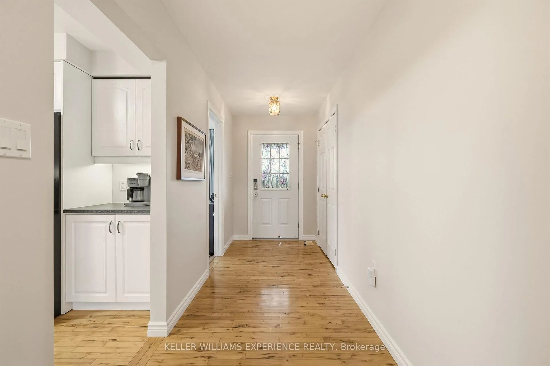 Photo 6 of 107 Simcoe Road, Ramara, Rural Ramara — HOMEH