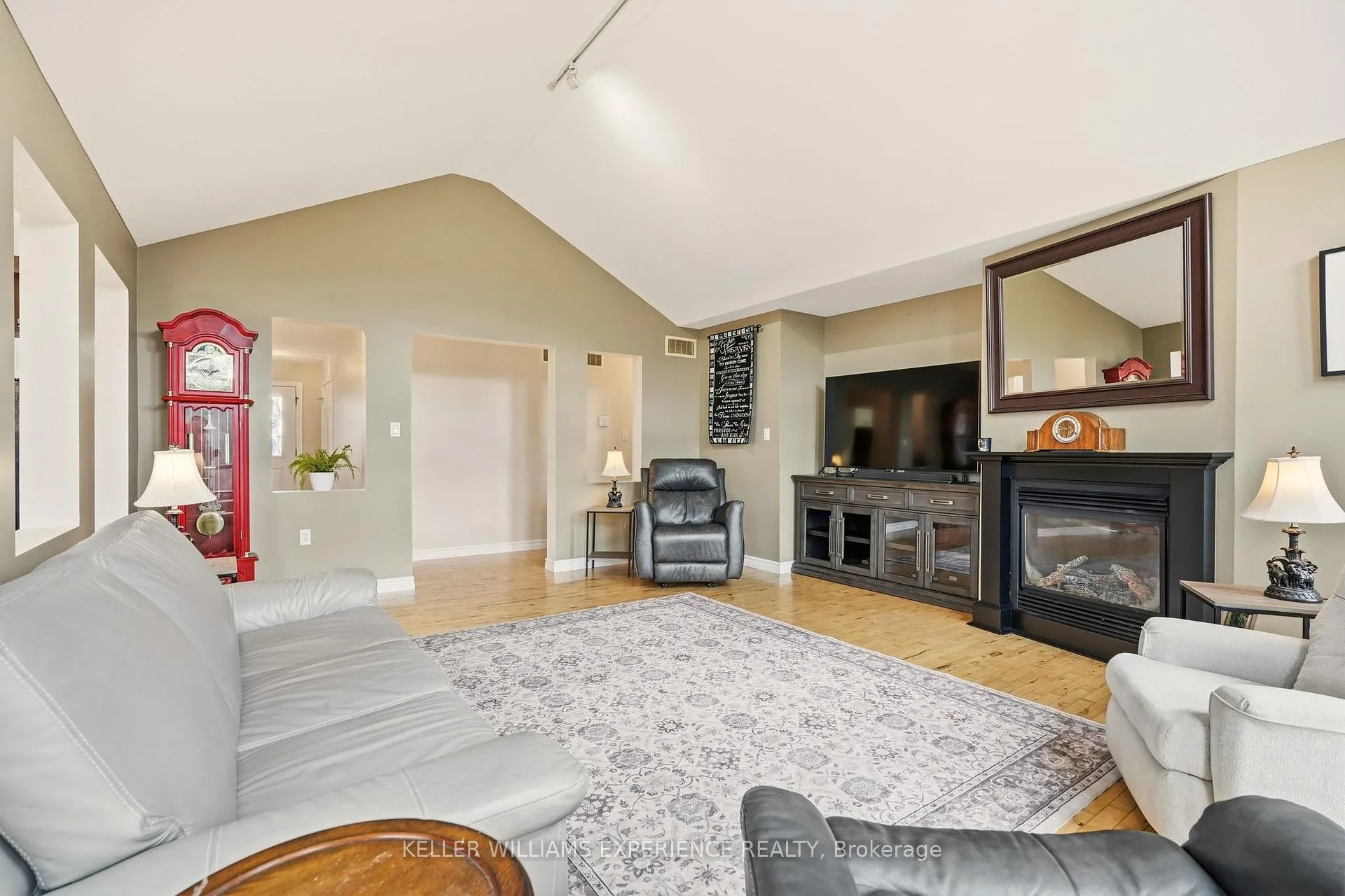 Photo 14 of 107 Simcoe Road, Ramara, Rural Ramara — HOMEH