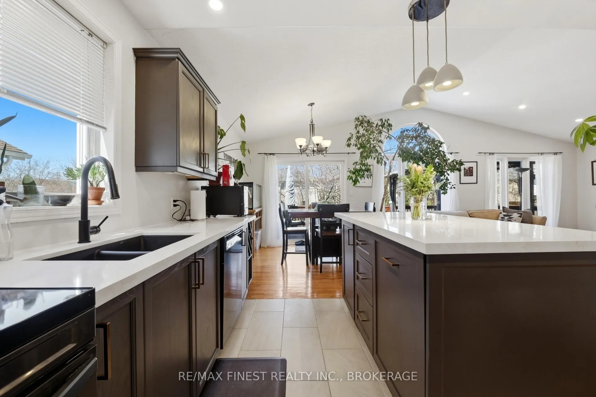 Photo 12 of 86 Dalgleish Avenue, Kingston, Kingston East (Incl Barret Crt) — HOMEH