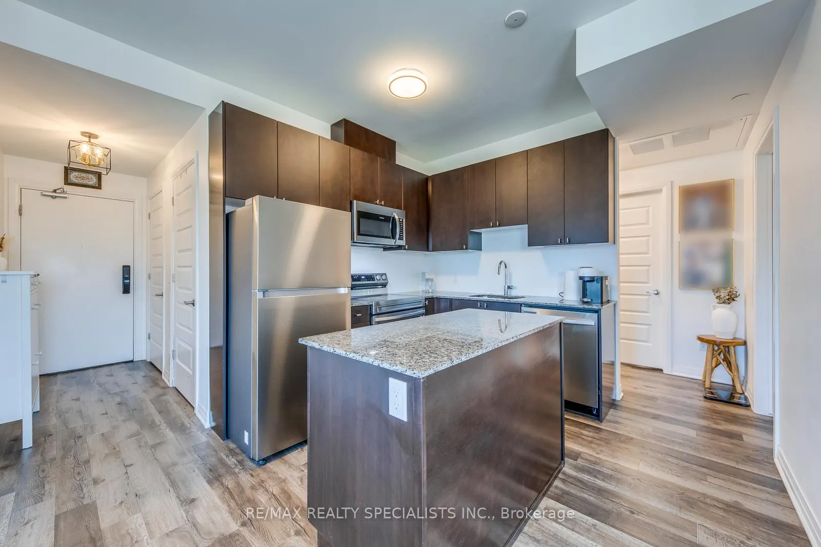 Photo 8 of Unit 201, 460 Gordon Krantz Avenue, Milton, Walker — HOMEH