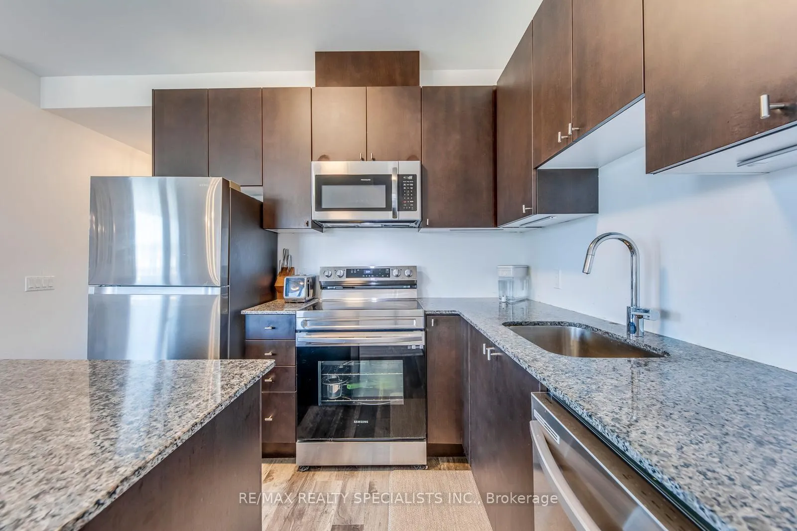 Photo 10 of Unit 201, 460 Gordon Krantz Avenue, Milton, Walker — HOMEH