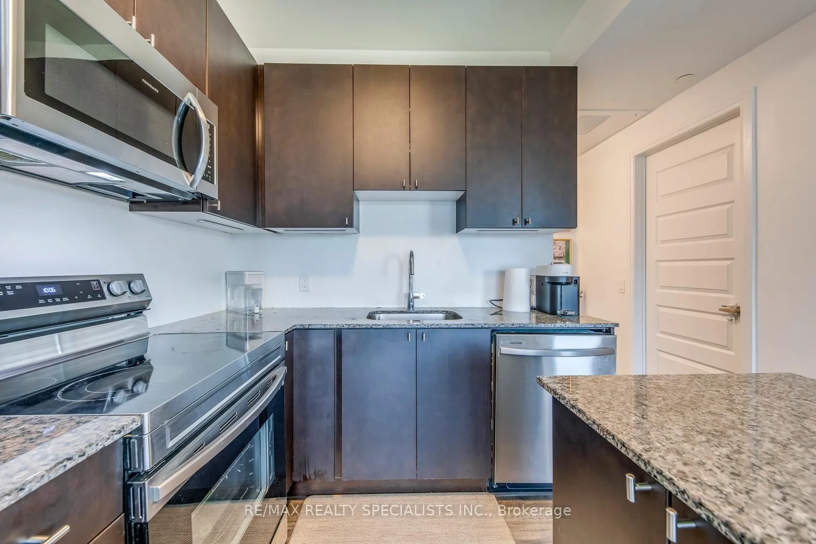 Photo 11 of Unit 201, 460 Gordon Krantz Avenue, Milton, Walker — HOMEH