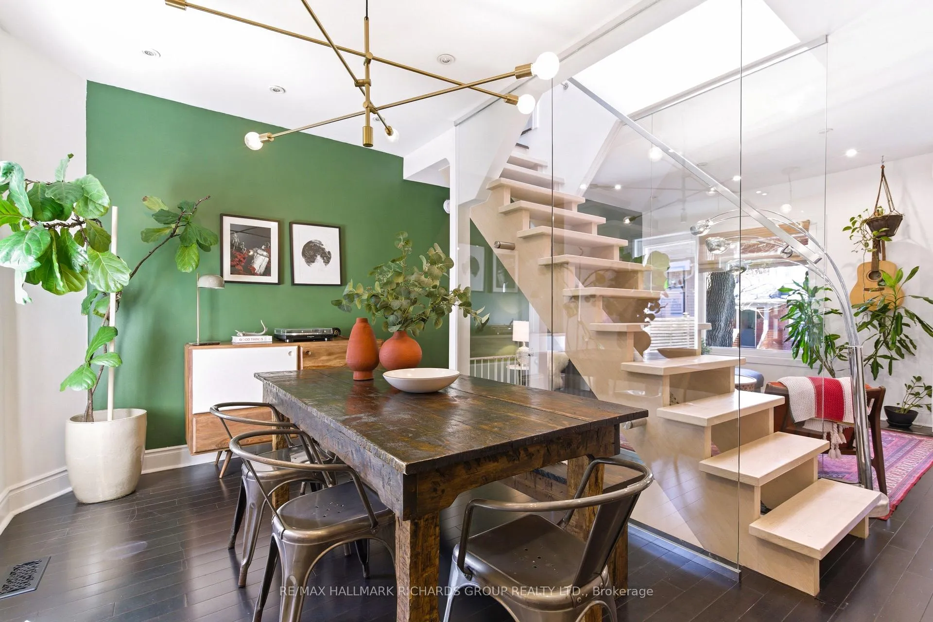 Photo 14 of 9 Winnifred Avenue, Toronto, South Riverdale — HOMEH